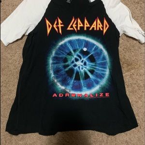 forever 21 def leppard “concert” baseball tee